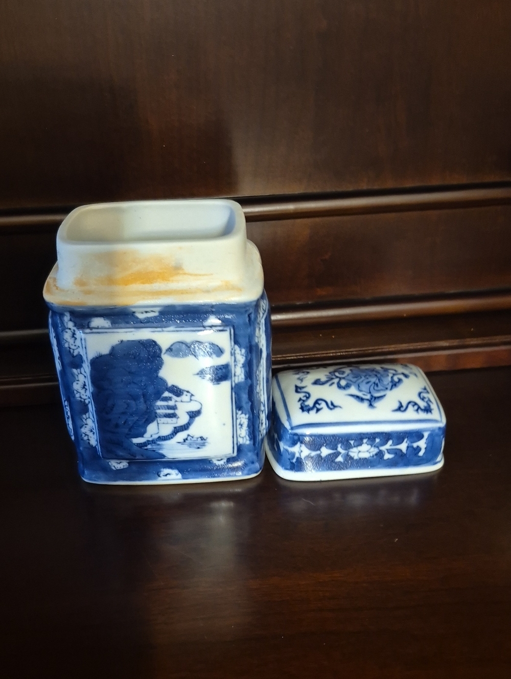 Vintge Chinese Canister, Blue and White Ceramic Tea Canister - Classic Home Art - Picture 3 of 8